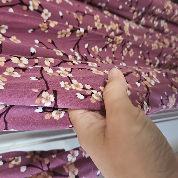 Plum Floral Plus Long Sleeve Maxi XL - Picture 5 of 10